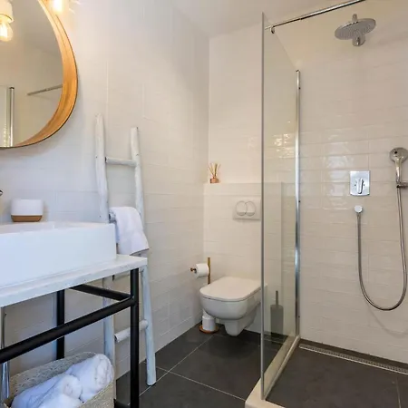别墅 Traditional Brac 3 Bedrooms Turquoise Waterfront Close To Phenomenal Sea Views Selca (Brac)