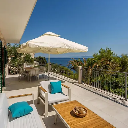 别墅 Traditional Brac 3 Bedrooms Turquoise Waterfront Close To Phenomenal Sea Views *