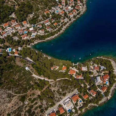 Traditional Brac 3 Bedrooms Turquoise Waterfront Close To Phenomenal Sea Views 别墅 Selca (Brac)