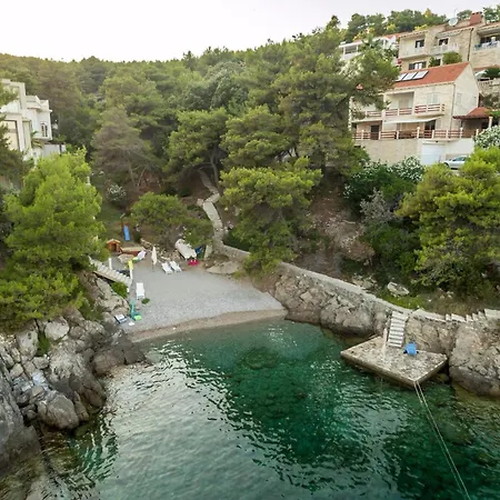 Traditional Brac 3 Bedrooms Turquoise Waterfront Close To Phenomenal Sea Views Selca (Brac)
